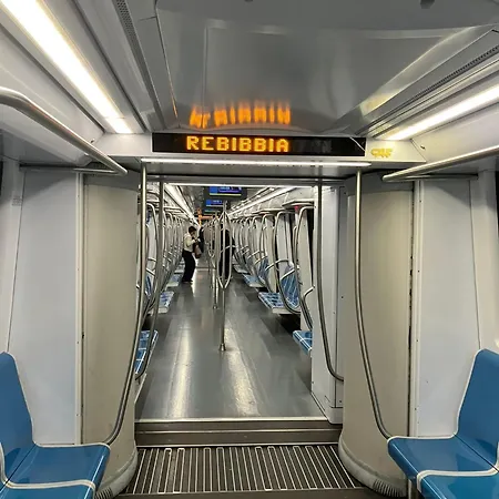 Rebibbia Guest Art 2 Metro B Apartamento *